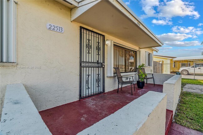 Building Photo - 22513 SW 113th Pl
