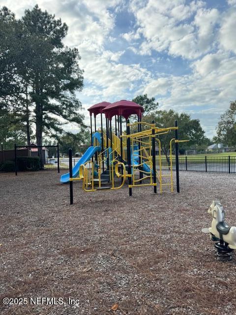 Building Photo - 9480 Grand Falls Dr