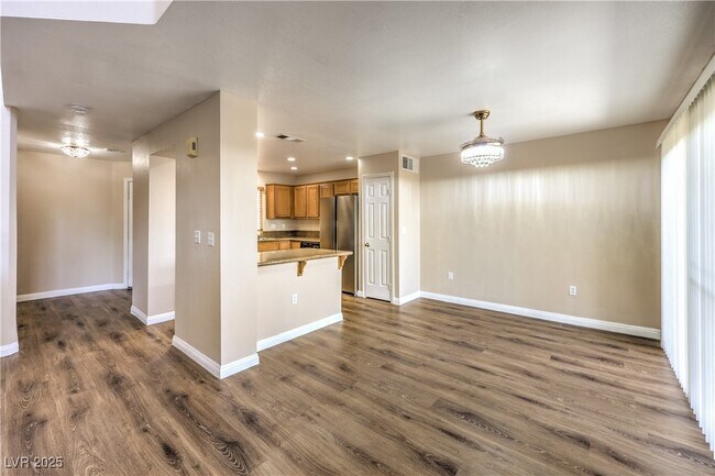 Building Photo - 1452 Rothwell Ct