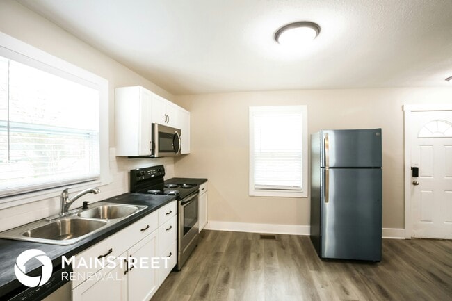 Building Photo - 6067 Bettcher Ave