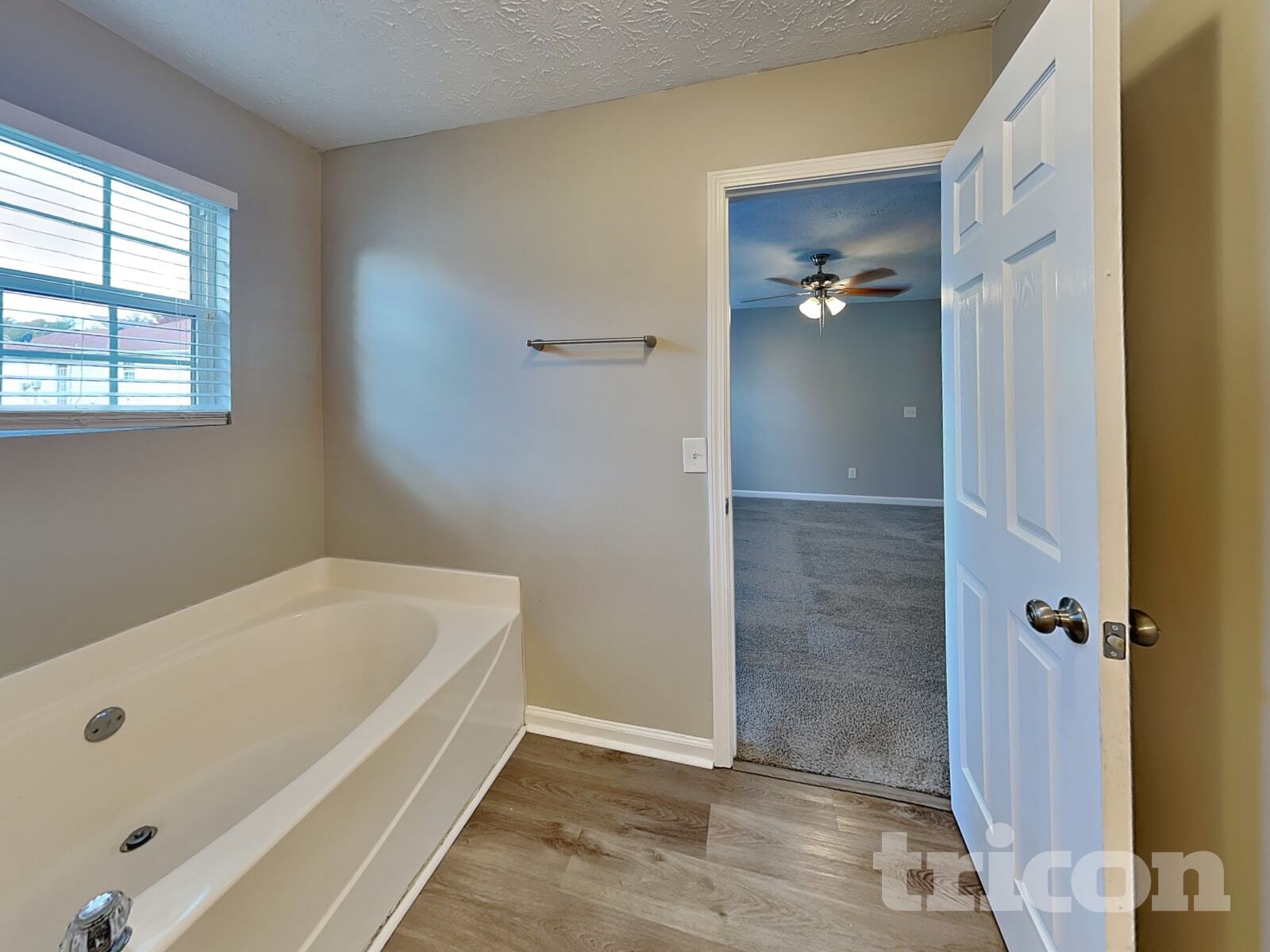 Building Photo - 10931 Cimmaron Ct