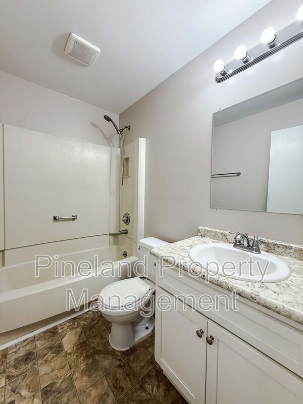 Building Photo - 321 Watergap Dr