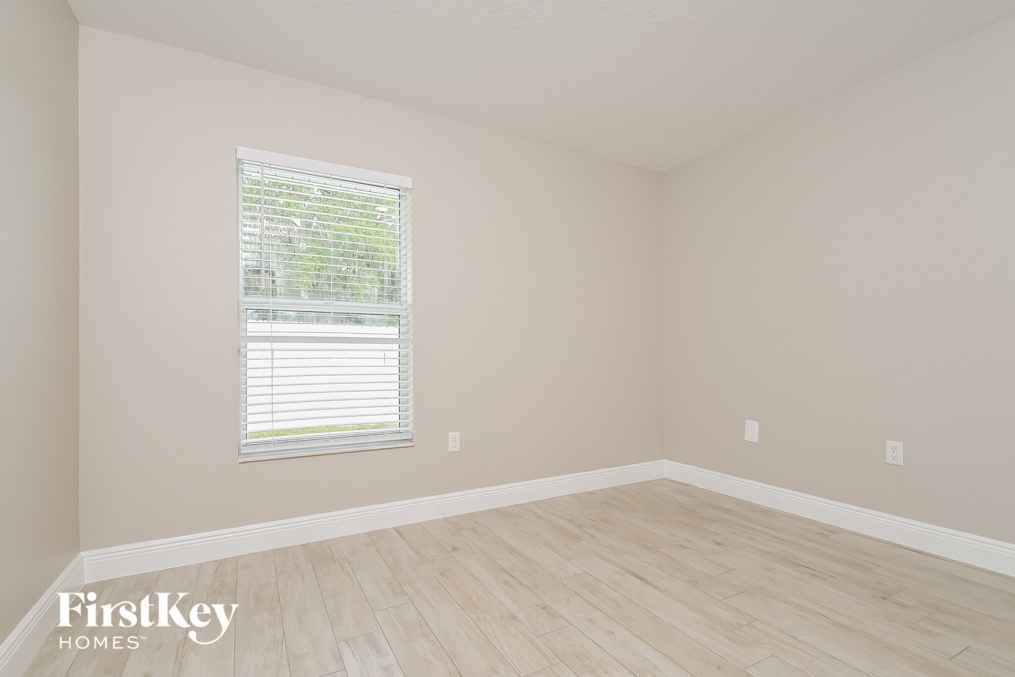 Building Photo - 11202 Hidden Breeze Dr