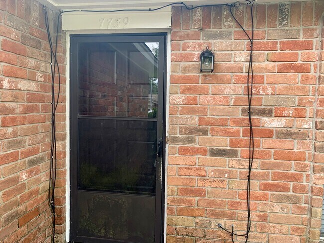 Building Photo - 7739 Bunker Wood Ln