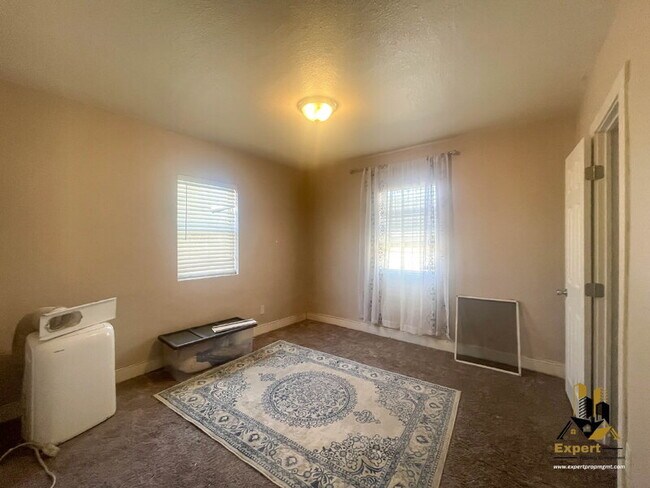 Building Photo - 3445 Belden St