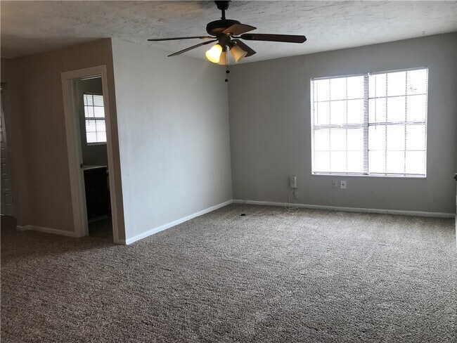Building Photo - 5217 Williams Dr