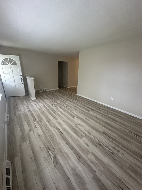 Building Photo - 4913 Donovan Dr