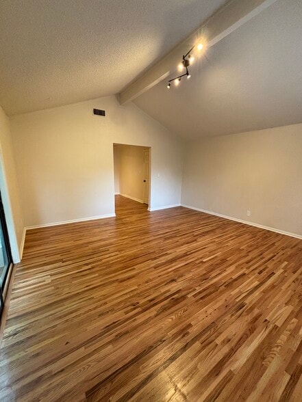 Building Photo - 2725 N Boulder Ave