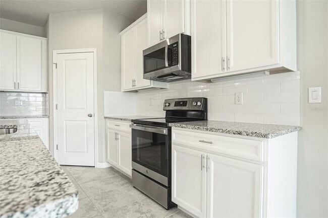 Building Photo - 1892 Basenji Dr