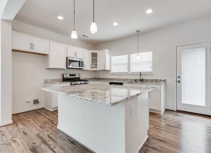 Building Photo - 10620 Marions Pl