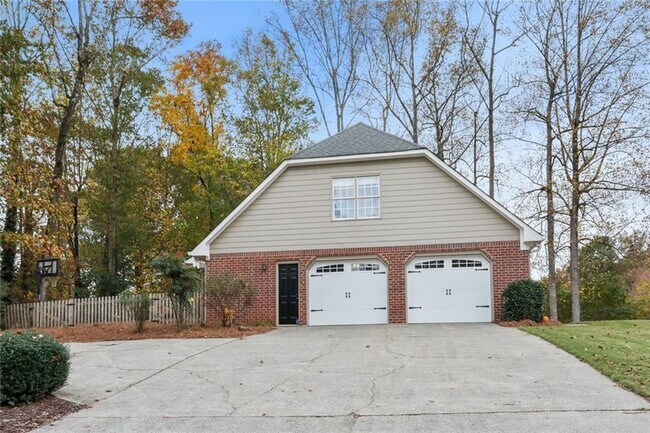Building Photo - 3520 Billingsley Dr