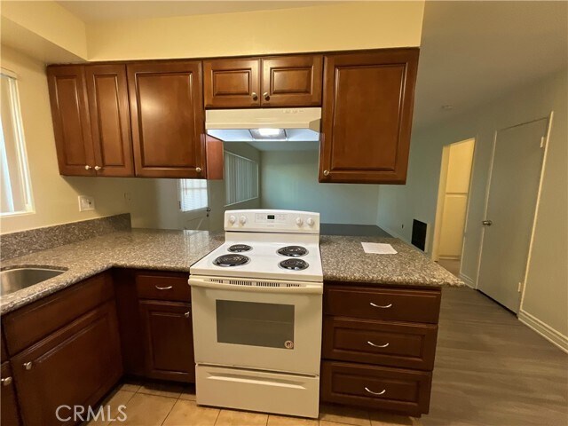 Building Photo - 6042 Lime Ave