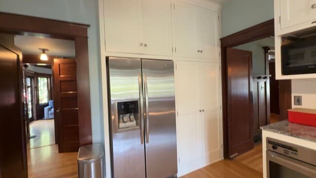 Building Photo - Furnished Craftsman Home - Pool, Entertain...