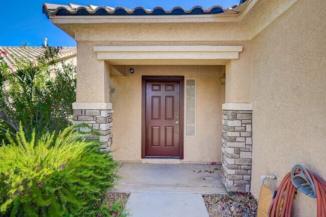 Building Photo - 121 Chatara Way