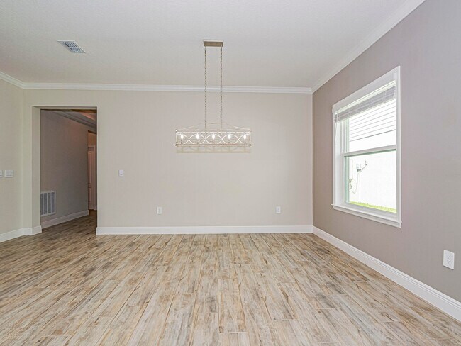 Building Photo - 9405 Serapis Wy
