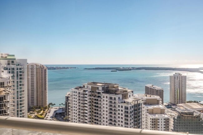 Building Photo - 465 Brickell Ave