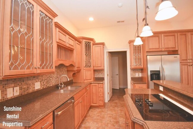 Building Photo - 9173 Abingdon Dr