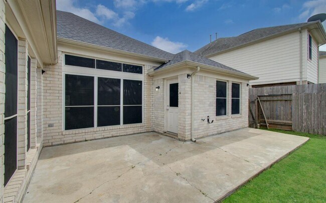 Building Photo - 4823 Upland Dale Ct