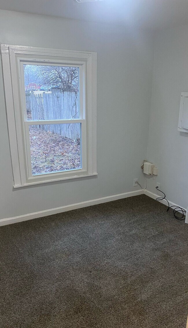 Building Photo - 3411 McCormick Ave