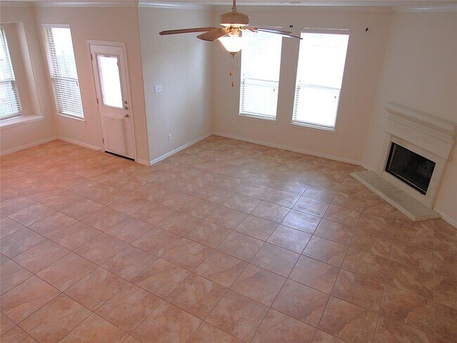 Building Photo - 24434 Sundance Spring Dr