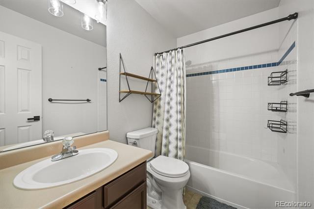 Building Photo - 13267 Columbine Cir