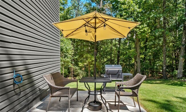 Building Photo - 43 St Austell Dr