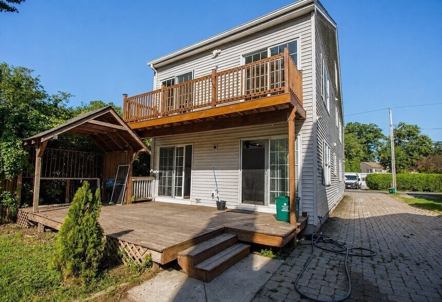 Building Photo - 126 Sears Island Dr