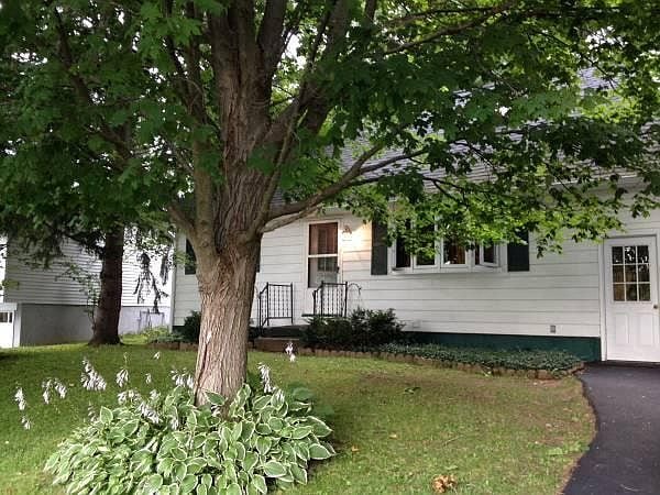 Building Photo - 31 Perimeter Rd