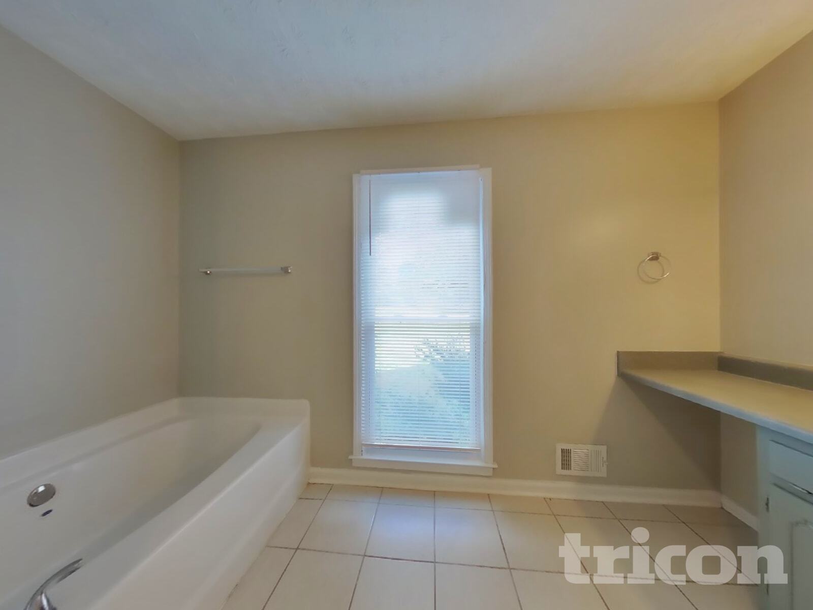 Building Photo - 55 6th Ave