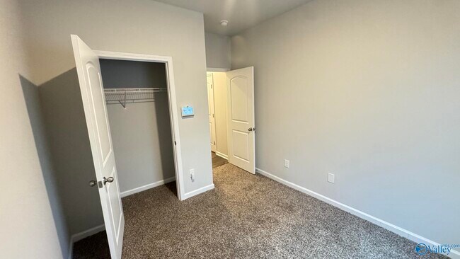 Building Photo - 114 Canonbury Dr