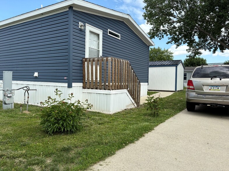 Building Photo - 317 Autumn Park Dr