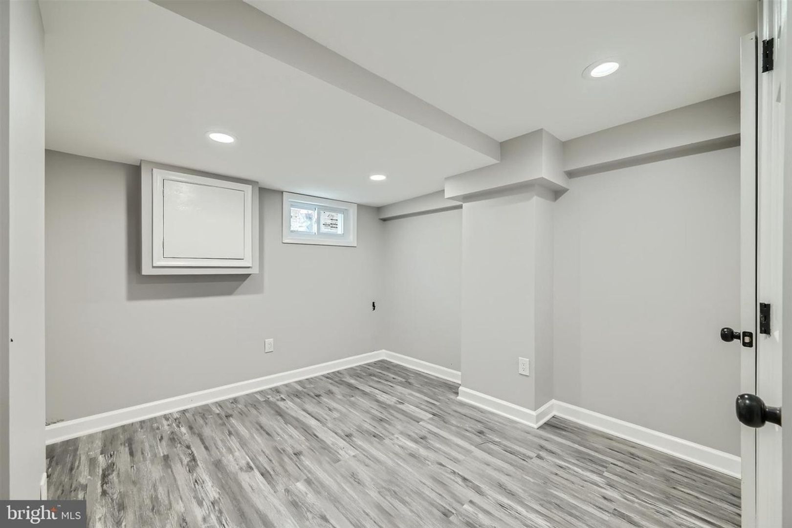 Building Photo - 616 N Streeper St