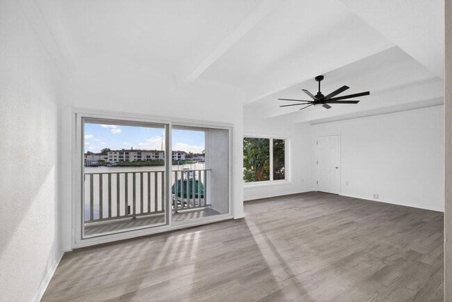 Building Photo - 624 Southwind Cir