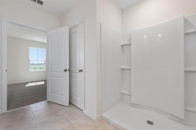 Building Photo - 1296 Cascades Ave