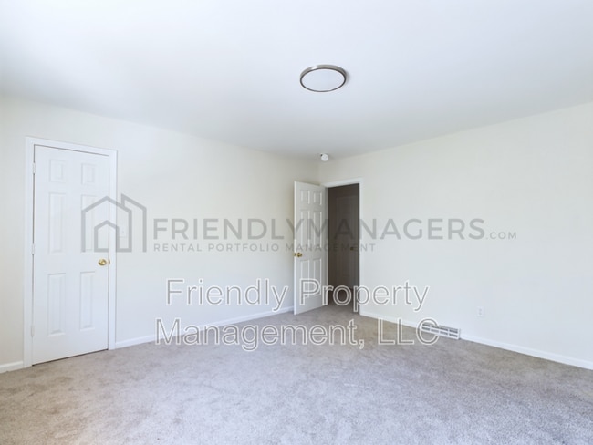 Building Photo - 4071 Greene Haven Dr