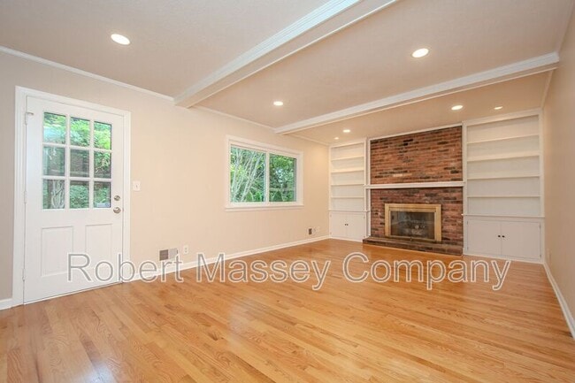 Building Photo - 1813 Crossgate Ln