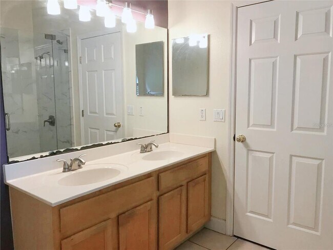 Building Photo - 4931 Marbella Isle Dr