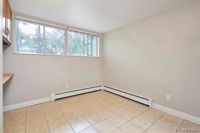 Building Photo - 241 Elmwood Dr