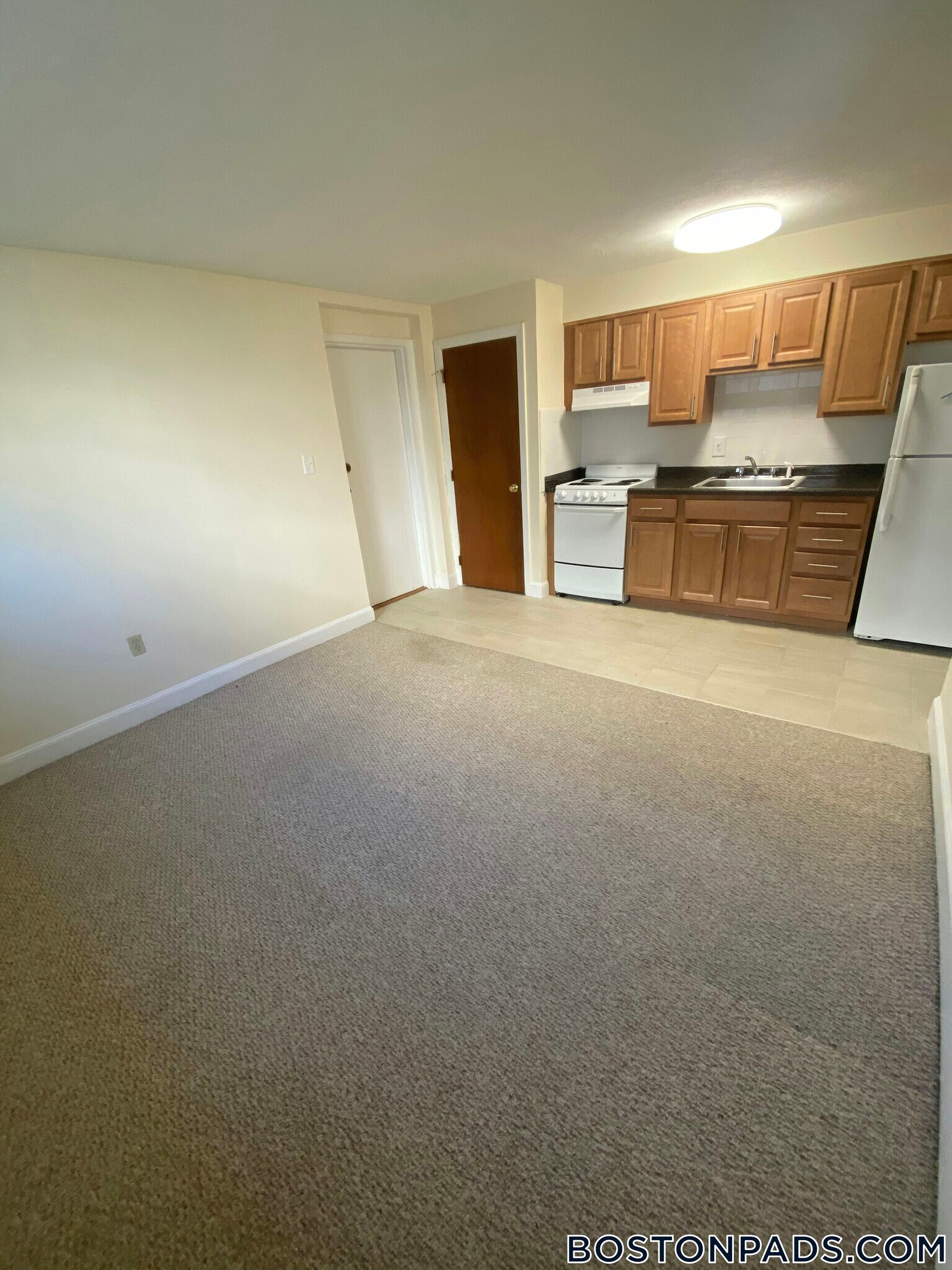 Building Photo - 12 Brattle Dr