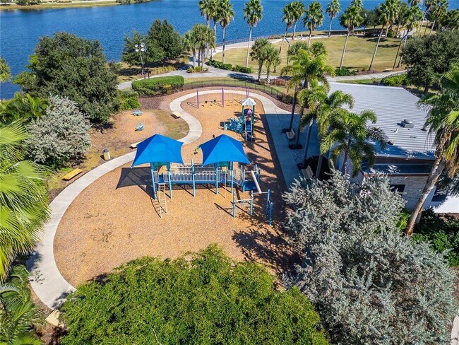 Building Photo - 5541 Del Coronado Dr