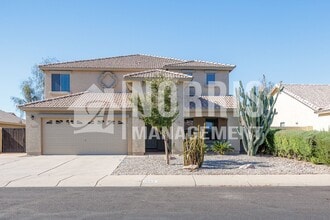 Building Photo - 1553 E Alba Dr
