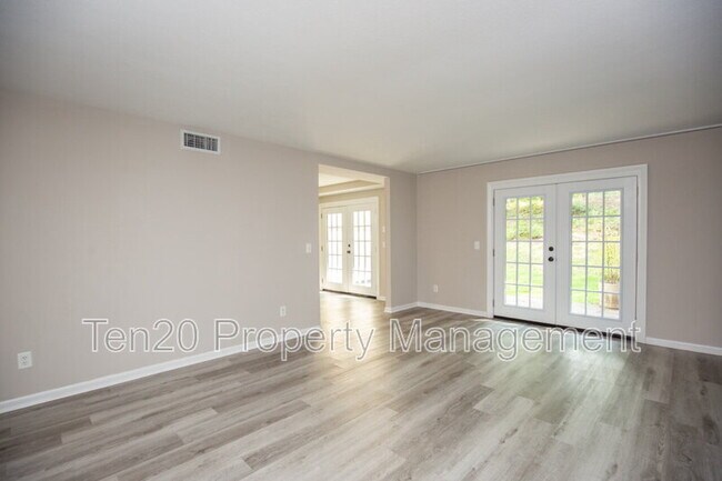 Building Photo - 2525 Norris Rd