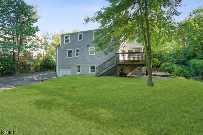 Building Photo - 51 Evergreen Rd