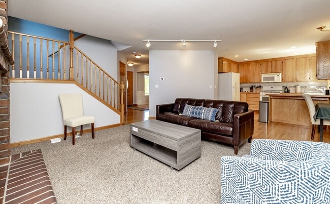 Building Photo - 2709 17th Ave Ct SW