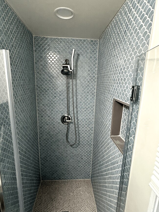 Building Photo - Charming 1 Bedroom House in Venice with Patio and W& D in unit !!! All Utilities Included !!!