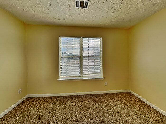 Building Photo - 2770 Field Spring Dr