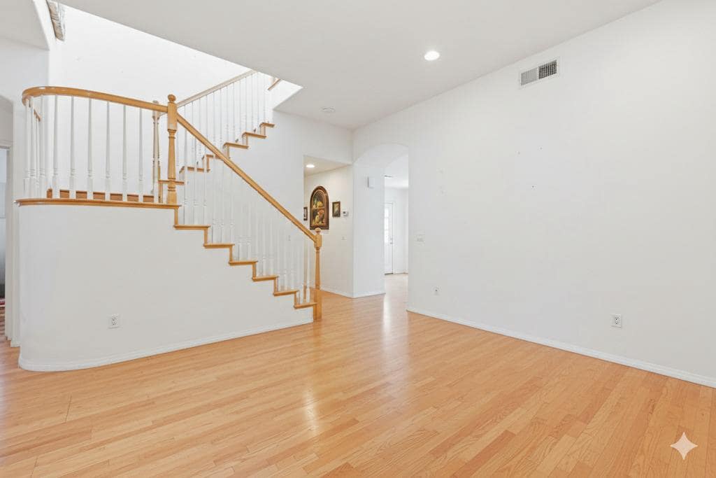 Unfurnished with AI - 8010 Gilman Ct