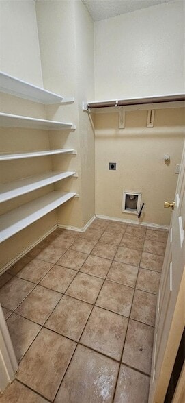 Building Photo - 2820 Deer Ridge Dr