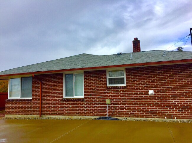 Building Photo - 21836 Marine View Dr S