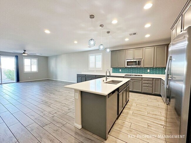 Building Photo - 6033 Torciano St
